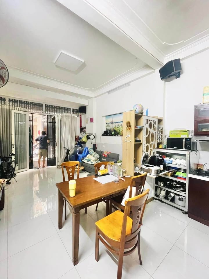 Nhà 40m² 2 Tầng Nguyễn Duy Cung, Gò Vấp - Giá 3.8 Tỷ