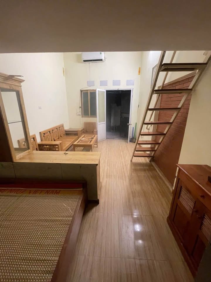 Nhà Lĩnh Nam 31m² - 1.98 Tỷ, Cách Ô Tô 10m, Sẵn Sàng Ở Ngay