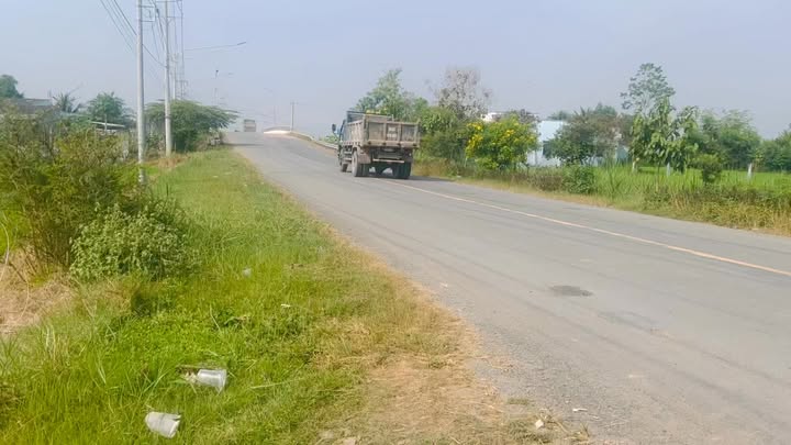 Đất nền Phú Trung 10.000m² 9,5 tỷ - Đường to ô tô