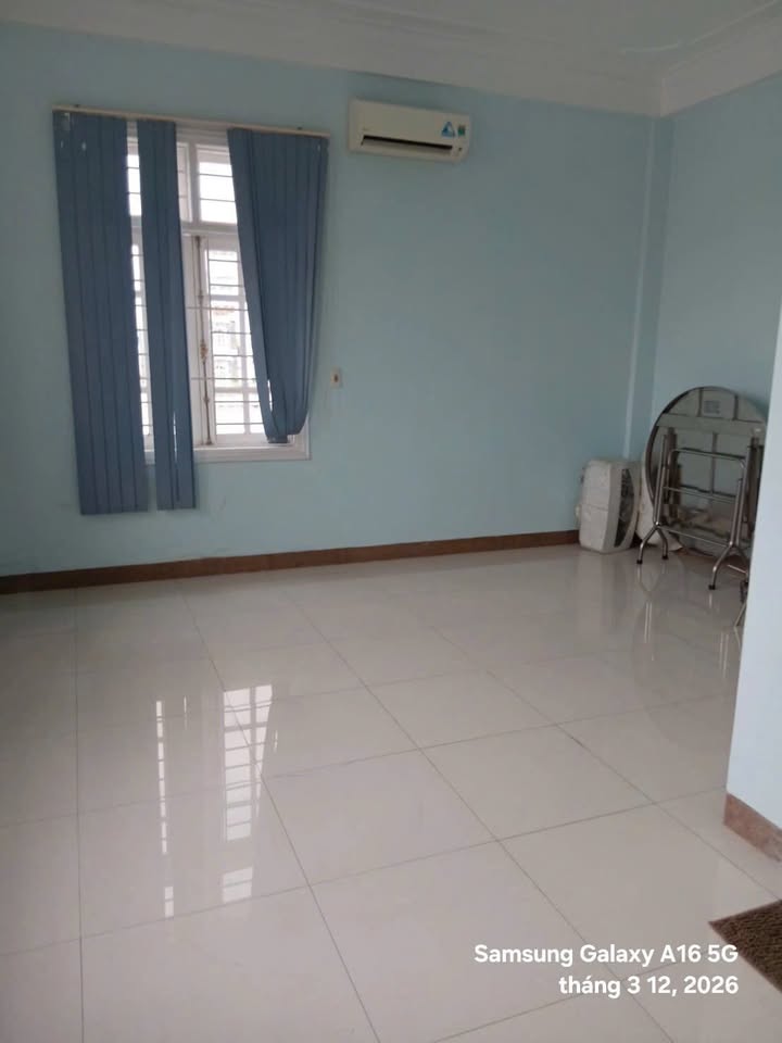 Nhà 4 Tầng Hoàng Xuân Hãn 400m² 45 triệu - Ô tô vào tận nhà