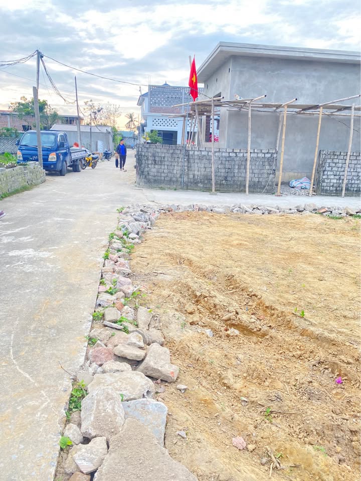 Đất nền Nghi Trung 125m² - Lô góc 2 mặt tiền, dân cư đông đúc