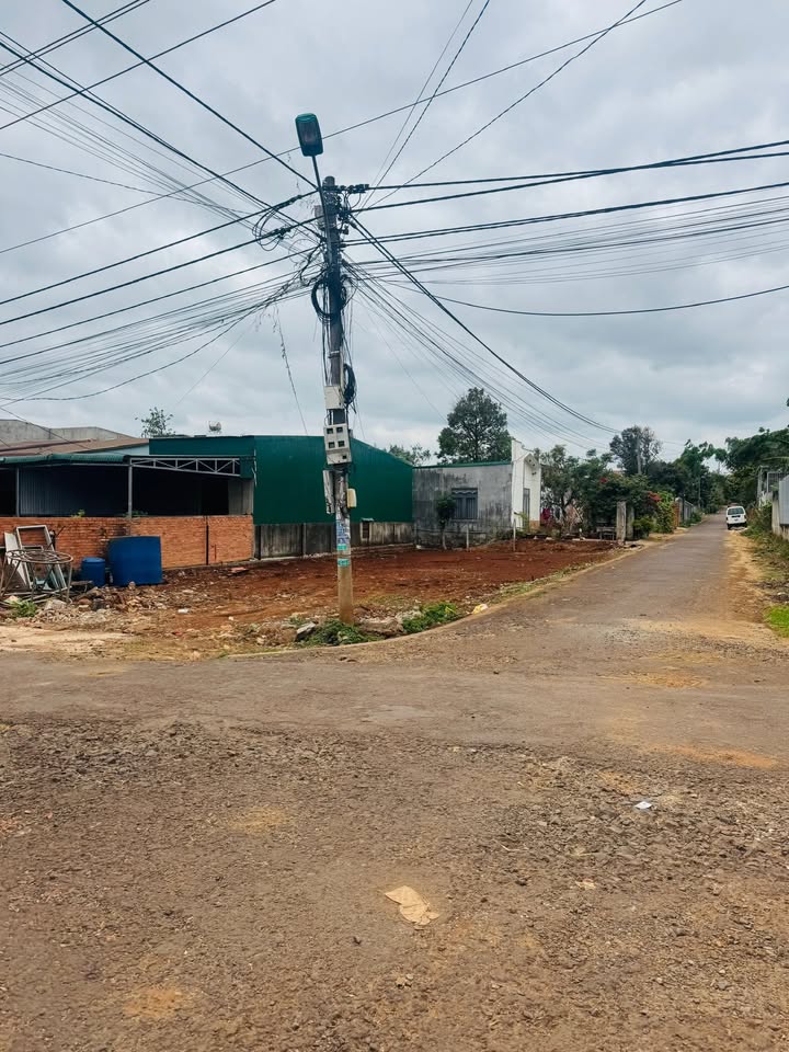 Đất nền Thôn 6 CUBUA Buôn Ma Thuột 1.8-2.15 tỷ - Sổ đỏ