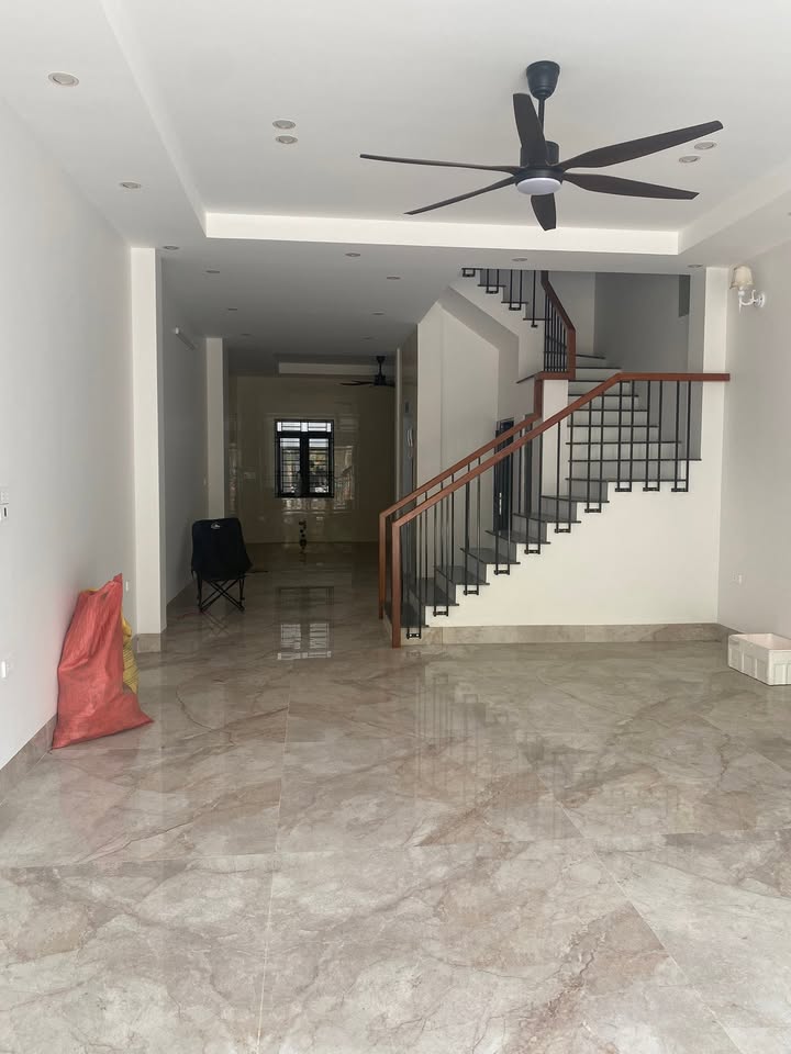 Cho thuê nhà 6 phòng ngủ khép kín tại Võ Cường, Bắc Ninh - 50 triệu/tháng