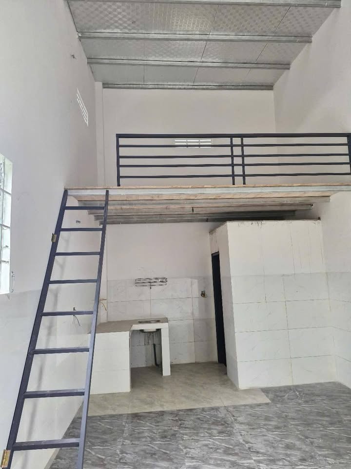 Cho thuê phòng trọ 40m² đường Vạn Xuân, Buôn Ma Thuột - Sân & Cổng Riêng