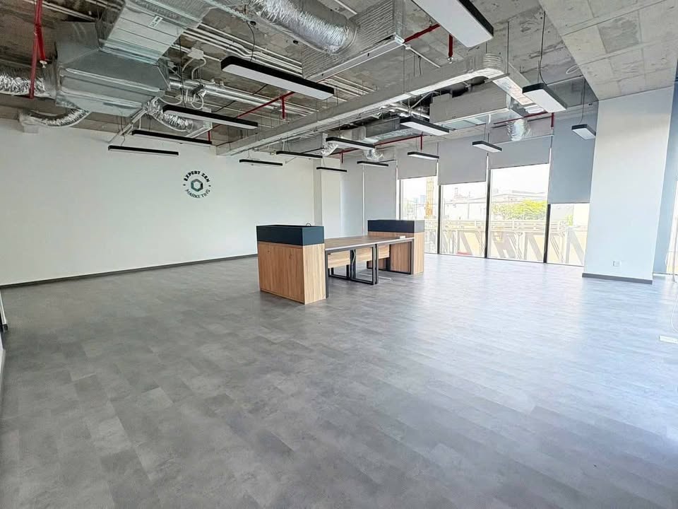 Sàn văn phòng Song Hành Q2 200m² thỏa thuận - View đẹp