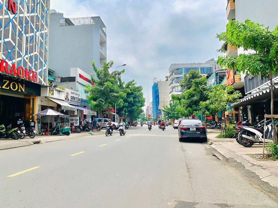 Nhà mặt tiền Tân Sơn Nhì 80m² 17,5 tỷ - Kinh doanh