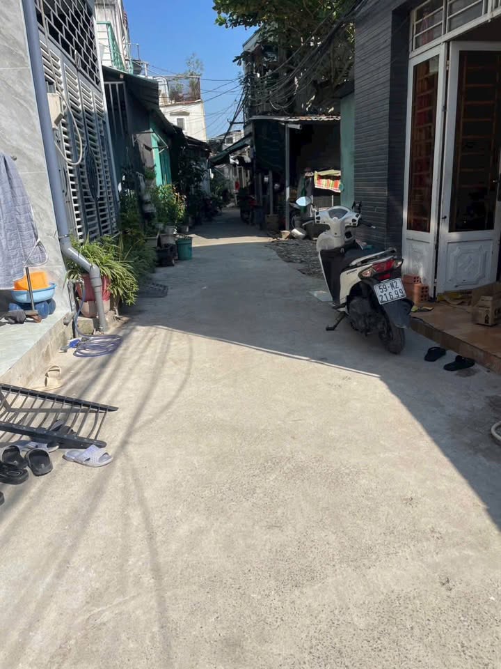 Nhà 30m² hẻm 1107 Long Trường 1,35 tỷ - Chính chủ bán, sẵn tiện nhập cư