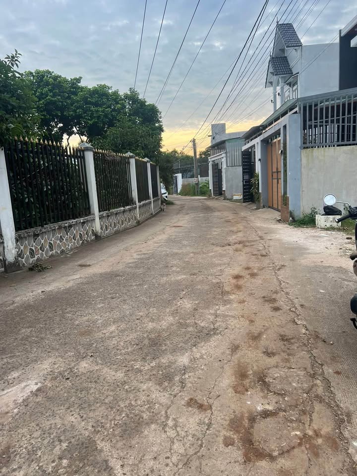 Bán đất nền Bảo Vinh Long Khánh 120m² - Sổ hồng thổ cư, giá 1.2 tỷ