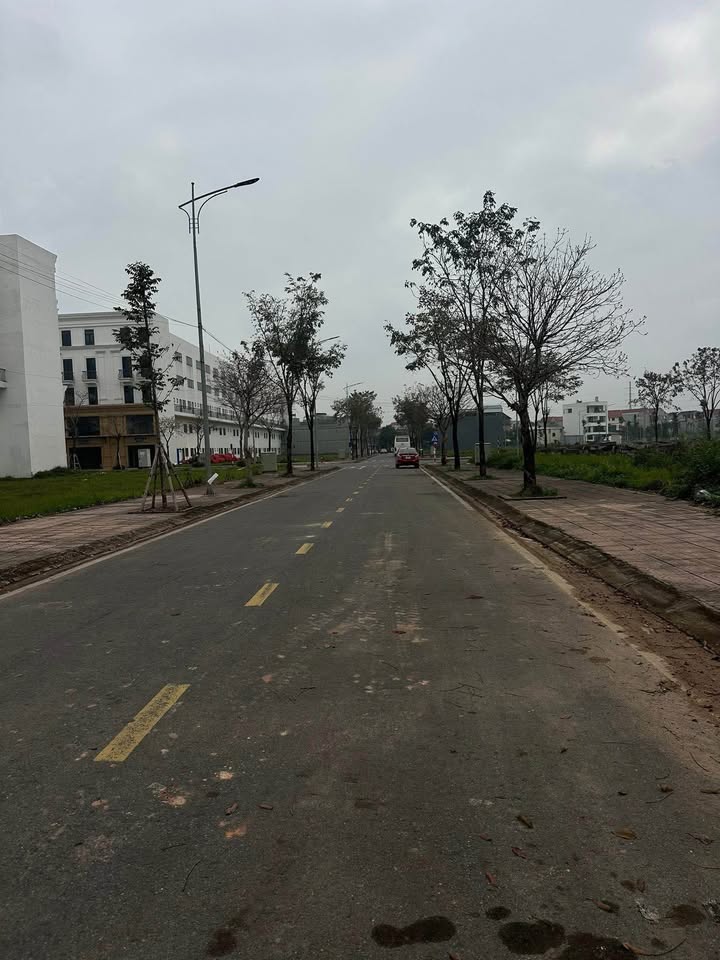 Đất KĐT Tấn Đức Vành Đai V 100m² 2.4 tỷ - Sổ đỏ chính chủ