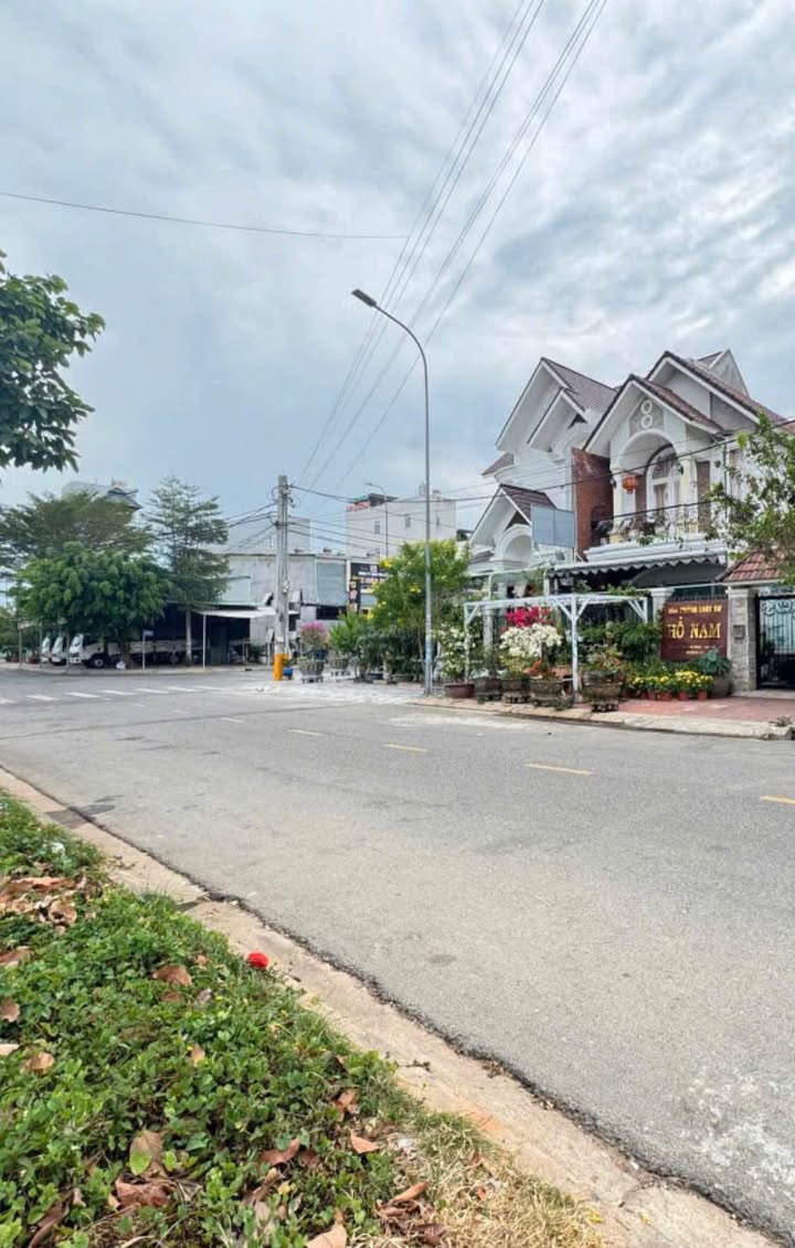 Đất Mặt Tiền Nhựa Tuệ Tĩnh, Phan Thiết - 200m² Giá Tốt 7.05 Tỷ