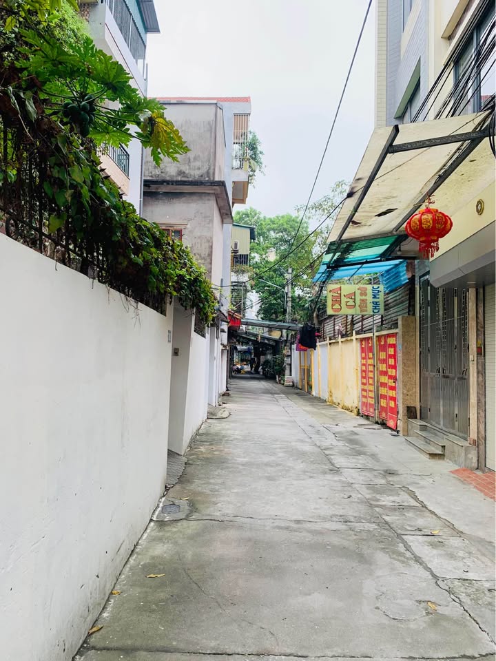 Nhà riêng Văn Điển 32m² 5.1 tỷ - Ô tô vào tận nhà!