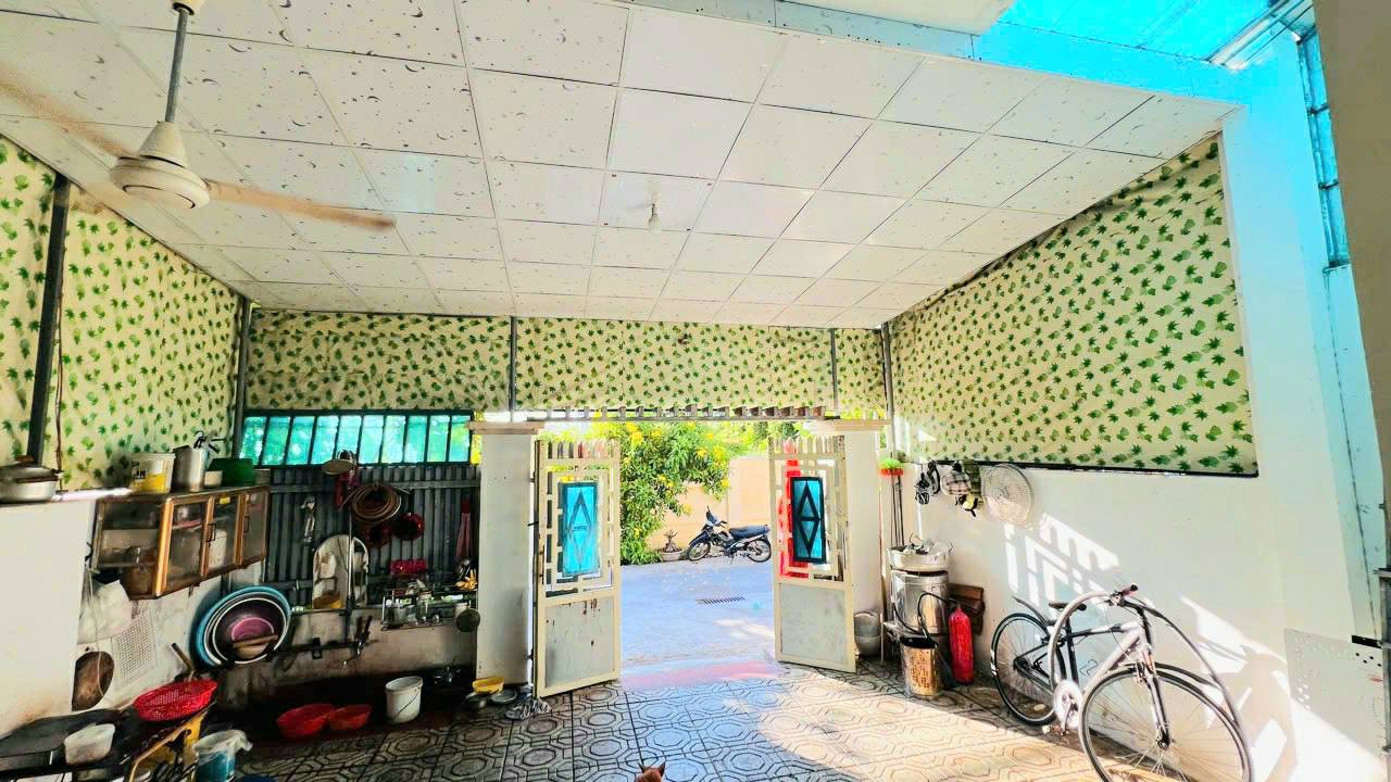 Nhà 3 Mặt Tiền Vĩnh Hòa - 100m² Ngang 6m - Cách Biển 300m - 8.4 Tỷ