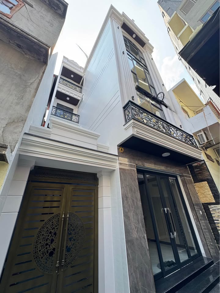 Nhà Mặt Ngõ Lạch Tray 68m² (6.4m Ngang) - Kinh Doanh/Văn Phòng Đắc Địa