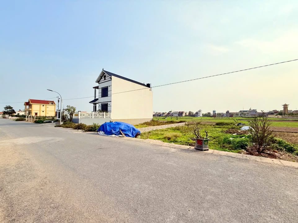 Đất nền Nam Định 100m² - Sổ đỏ sẵn, gần QL 37B, giá 1.9 tỷ