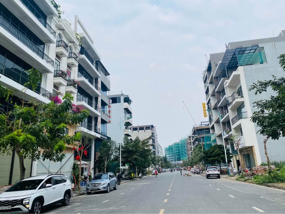 Đất nền ICC Lạch Tray 84m² giá 9 tỷ - Sổ đỏ chính chủ hiếm có