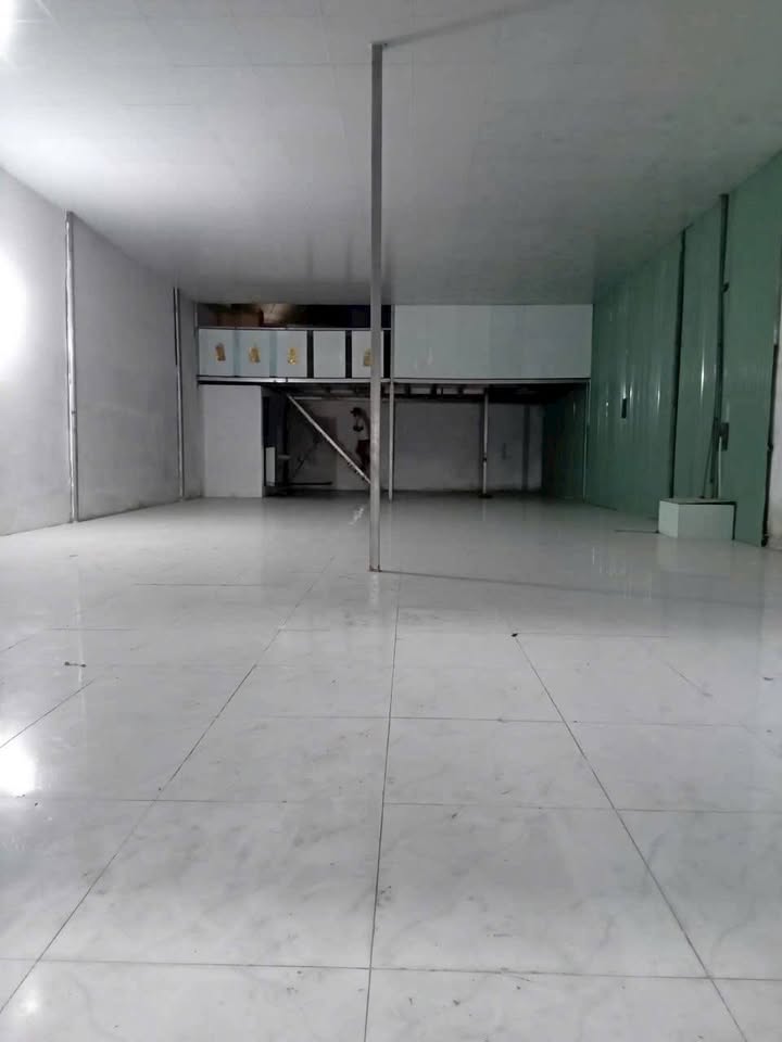 Kho xưởng Bà Điểm 160m² 10 triệu/tháng - Hoạt động ngay