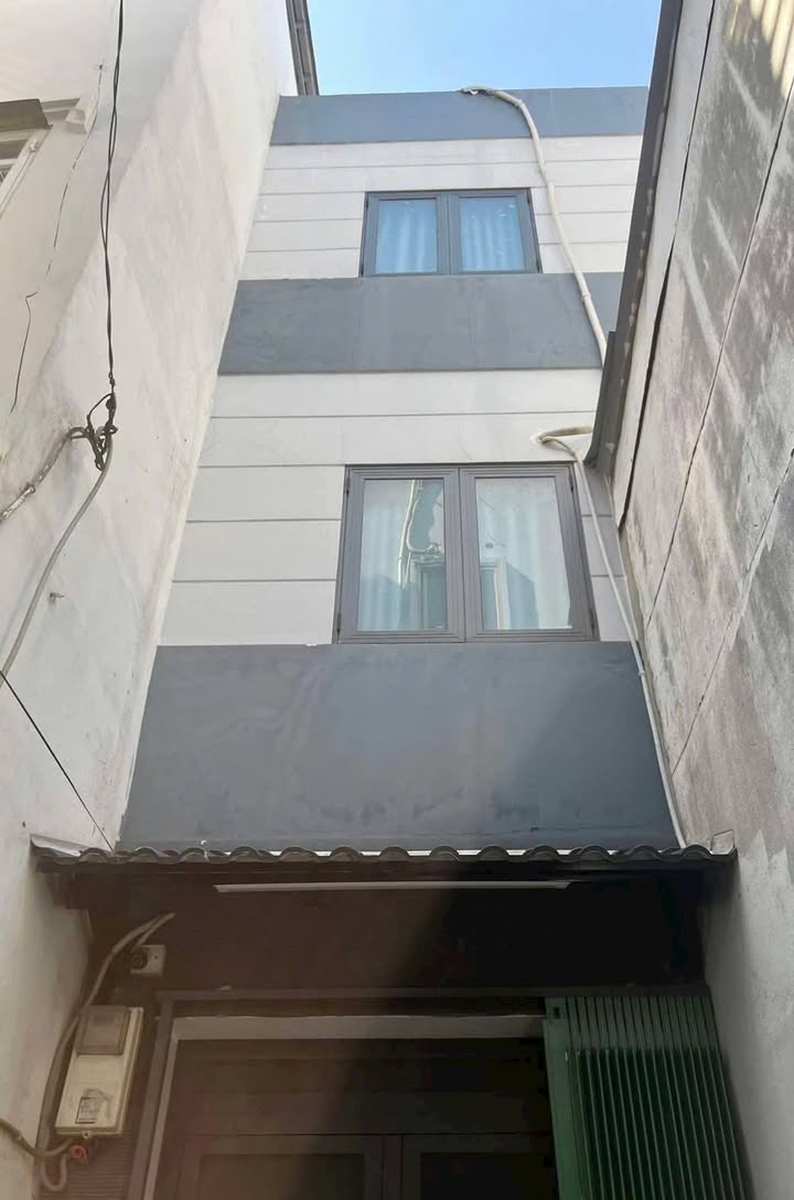 Nhà Lý Chính Thắng Q3 - 30m² - Giá 4 Tỷ - Sẵn Sàng Vào Ở Ngay