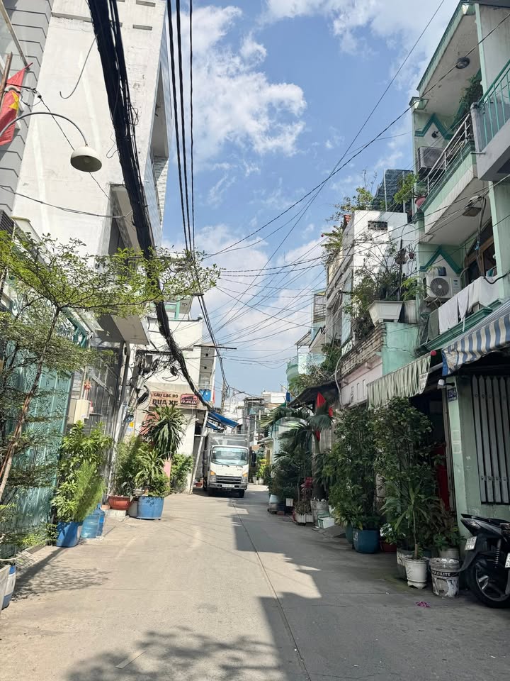 Nhà Hẻm Xe Hơi 34m² Phường 11 Quận 11 - Giá Tốt