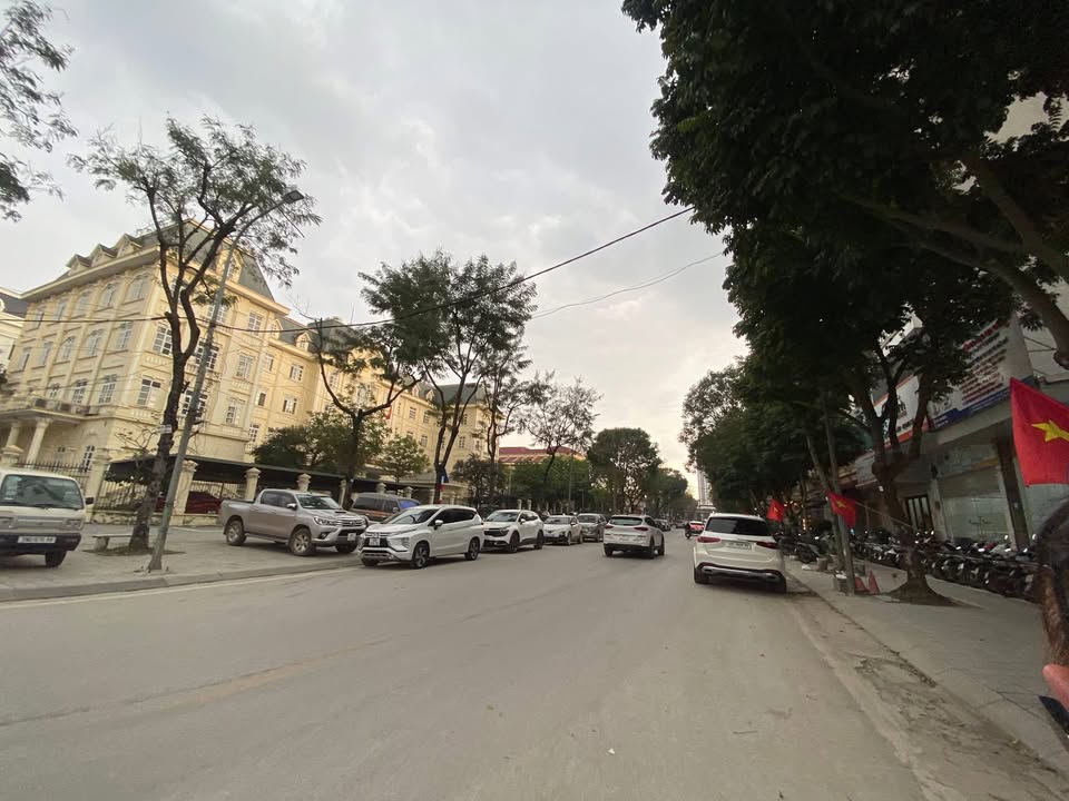 Đất Vàng Cầu Giấy - Lô Góc Bùi Huy Bích 60m² - Kinh Doanh Đỉnh Cao