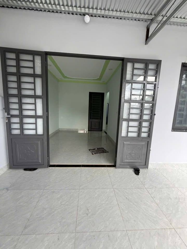 Nhà Phường 1 Long Khánh 96m² - Giá 1.05 Tỷ, Sổ Riêng, An Cư Lập Nghiệp