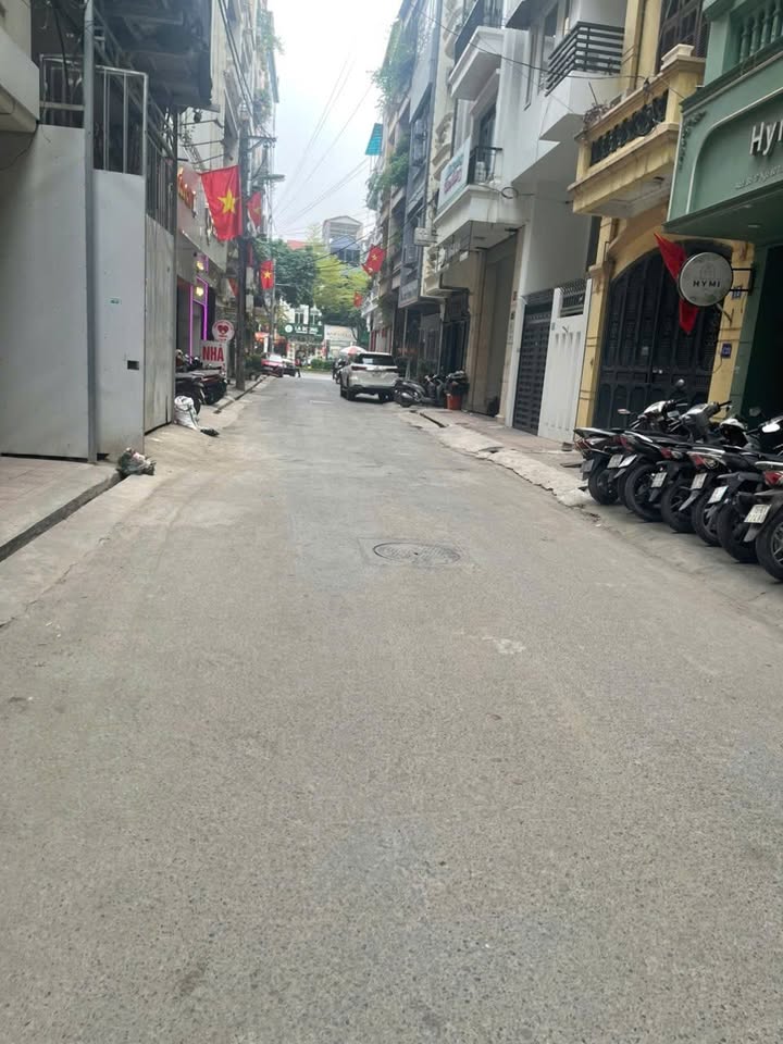 Cho thuê nhà phố Trung Kính, Cầu Giấy - 70m² x 4 tầng, kinh doanh đắc lợi