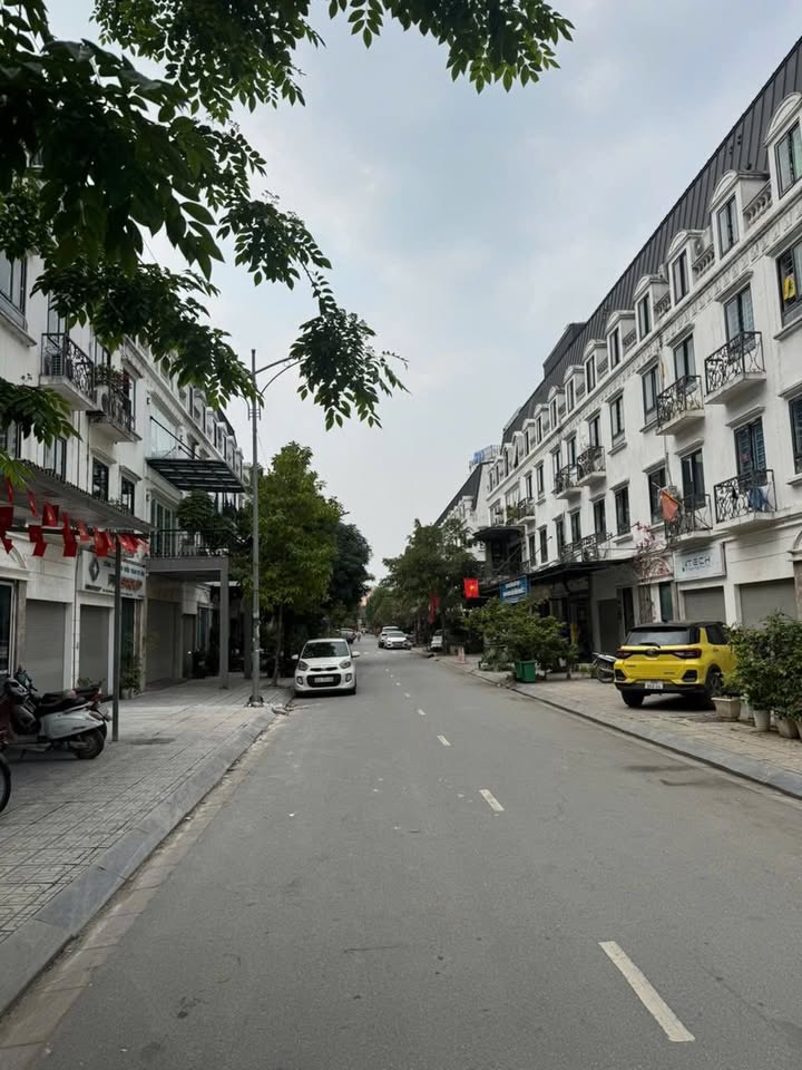 Townhouse Lacasta Văn Phú Hà Đông 73m² - Ô tô vào tận nhà