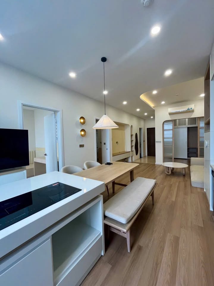 Căn hộ Tràng An Cầu Giấy 94m² 17 triệu - Full nội thất