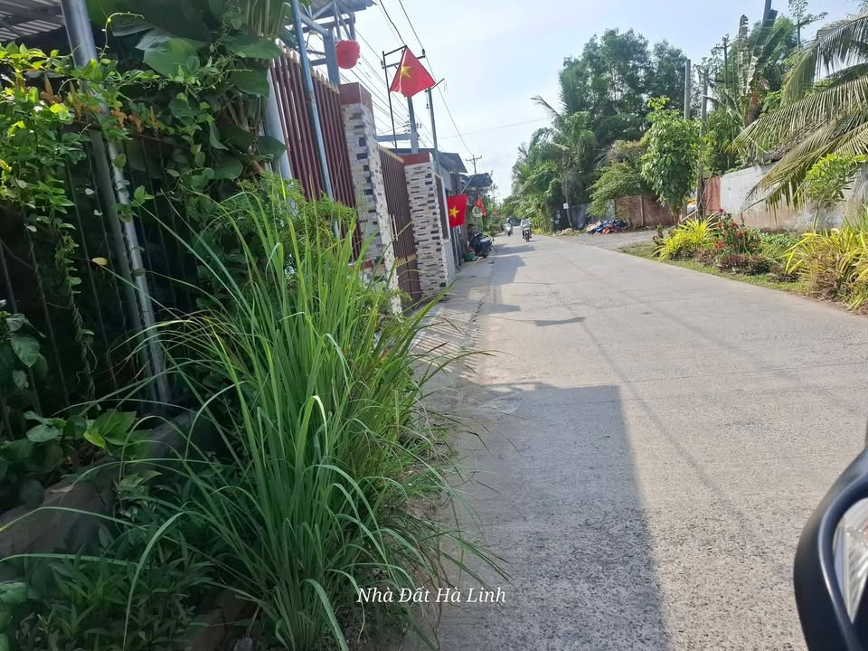 Nhà Vĩnh Long 276m² Giá 2 Tỷ - Gần QL 60, Sẵn Sổ Hồng