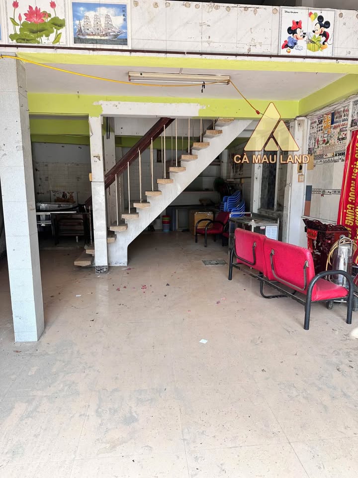 Bán Gấp Nhà Mặt Tiền Nguyễn Trãi, TP. Cà Mau - 113m², 5PN, 5 Tầng