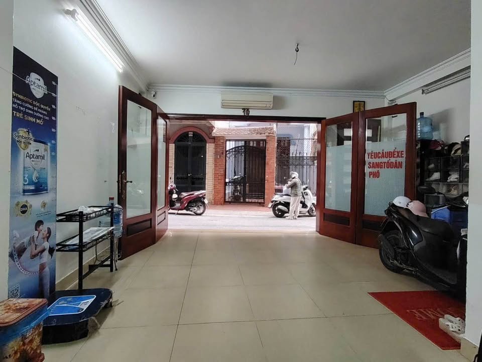 Nhà phố Nguyễn Văn Cừ 46m² 14.X tỷ - Chính chủ bán