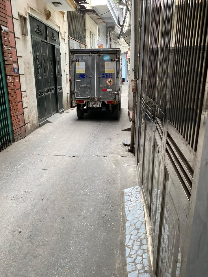 Nhà 25m² Nguyễn Đức Cảnh, Hoàng Mai - Ô tô sát nhà, 3PN, Sổ đỏ chính chủ