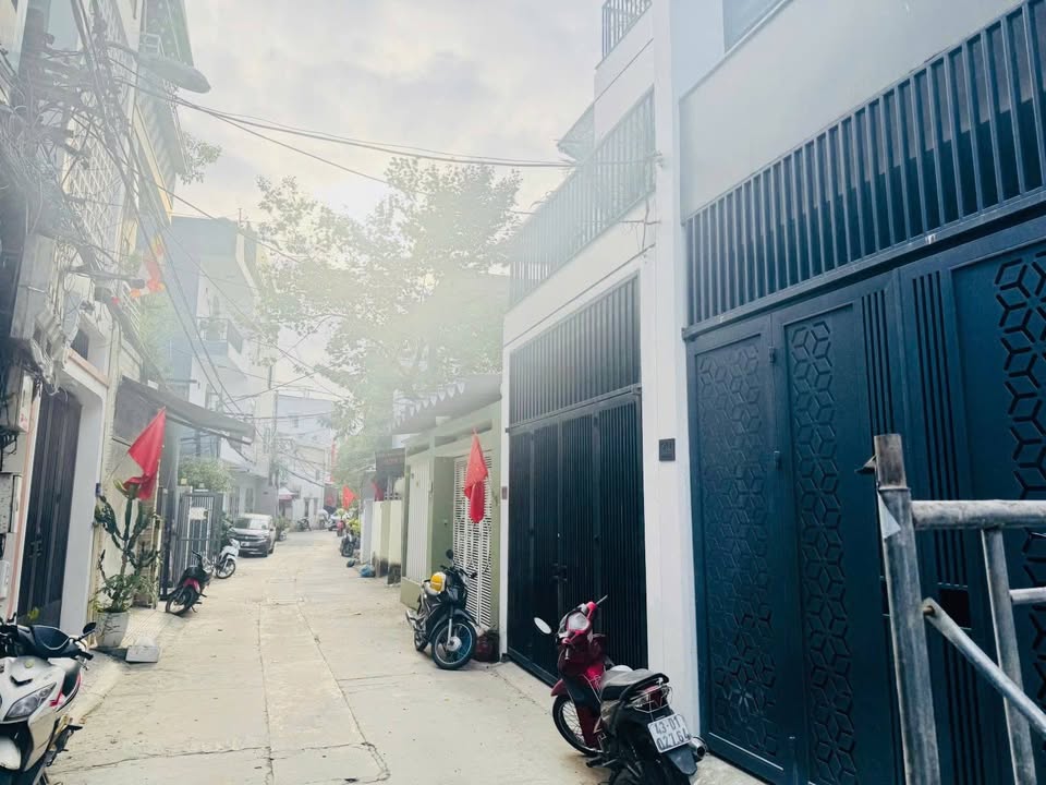 Nhà Góc 95m² 4 Tỷ Đà Nẵng - Dòng Tiền 8 Triệu/Tháng