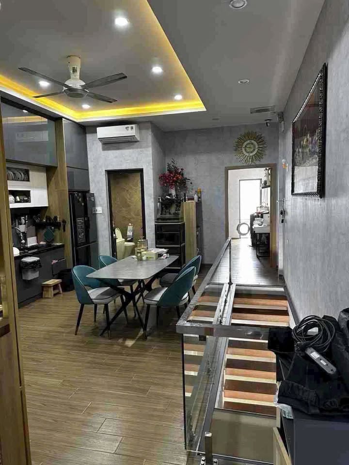 Nhà Mặt Tiền Trần Hưng Đạo Đà Nẵng - 100m², View Sông Hàn, Dòng Tiền 30 Triệu/Tháng