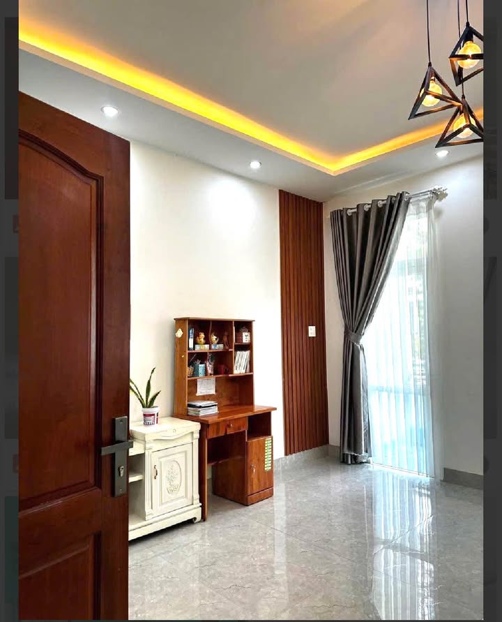 Nhà Mặt Tiền Kinh Doanh Hoàng Văn Thụ, Quy Nhơn - 75m², Giá 9 Tỷ