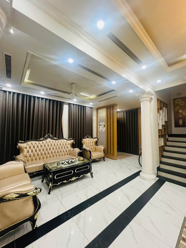 Townhouse Venice Vin Imperia 144m² 21 tỷ - Vị trí đắc địa