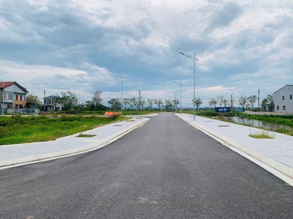 Bán Đất Cẩm Bình, Hà Tĩnh 139m² - Sổ Đỏ Sẵn Sàng