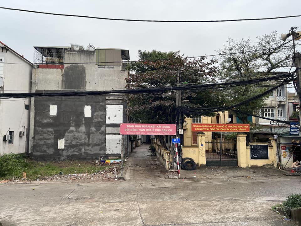 Nhà Long Biên Ngọc Thụy 94m² 7.2 tỷ - Ô tô vào tận nhà