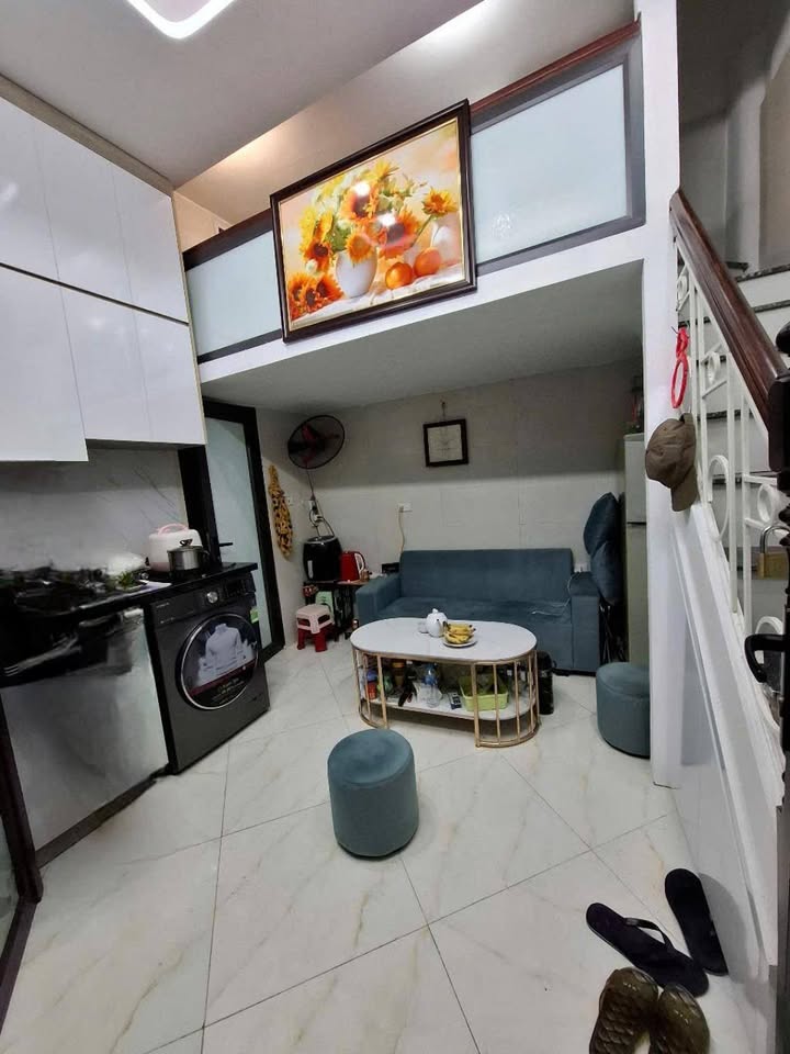 Nhà Lò Đúc Hai Bà Trưng 15m2 2.75 tỷ - Chính chủ bán