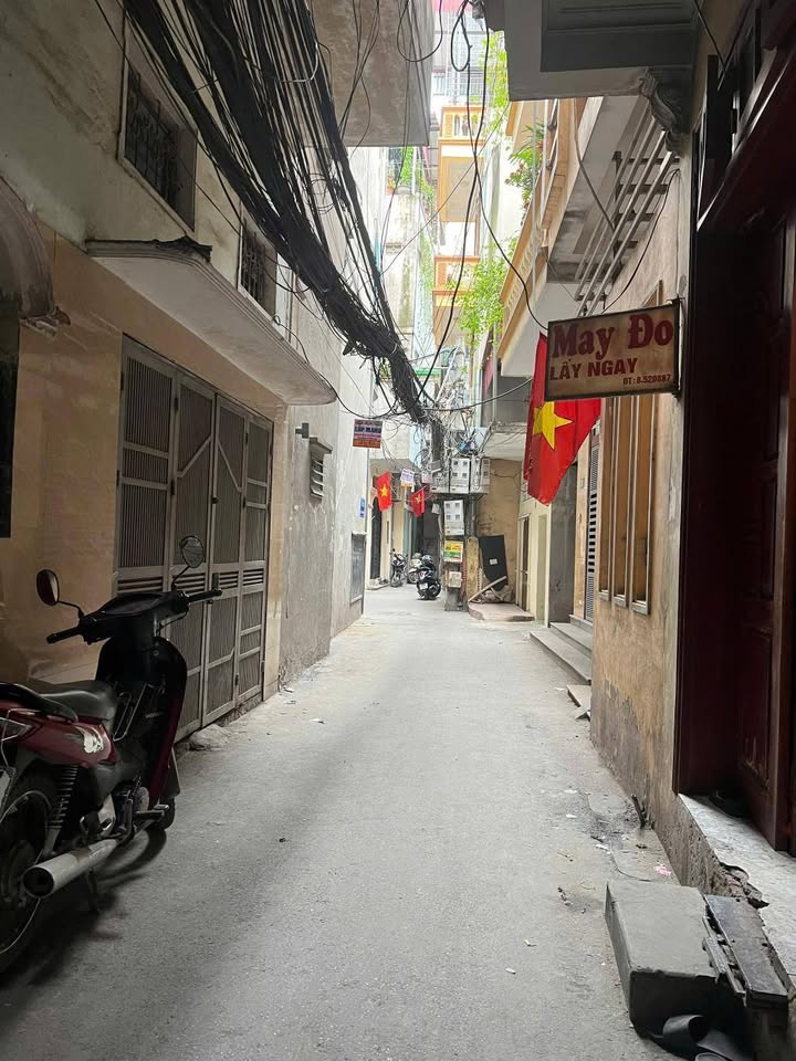 Nhà Khâm Thiên 15m2 giá 3,38 tỷ - Chính chủ bán ngõ thoáng