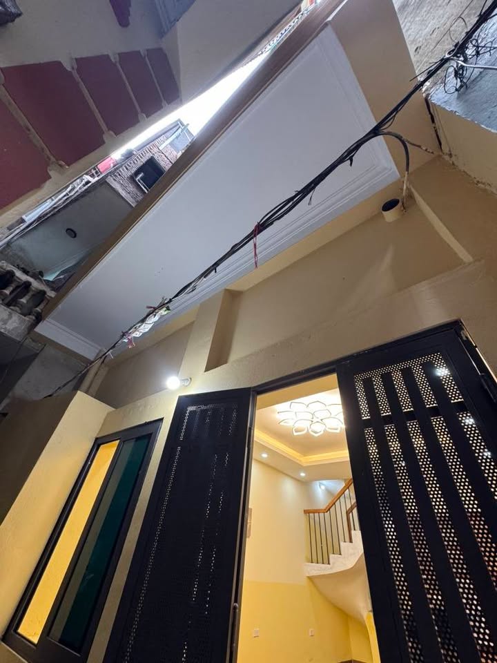 Nhà Hoàng Hoa Thám 32m² 5,55 tỷ - Chính chủ bán