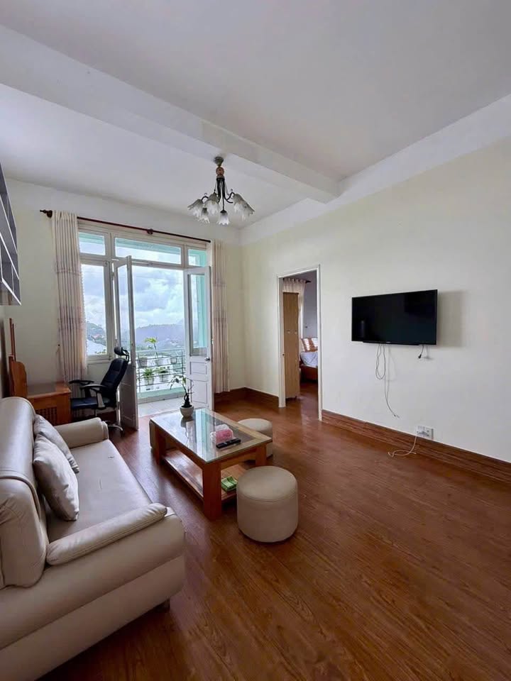 Cho thuê căn hộ Hoàng Hoa Thám, Đà Lạt - View rừng thông, 2PN, Full nội thất