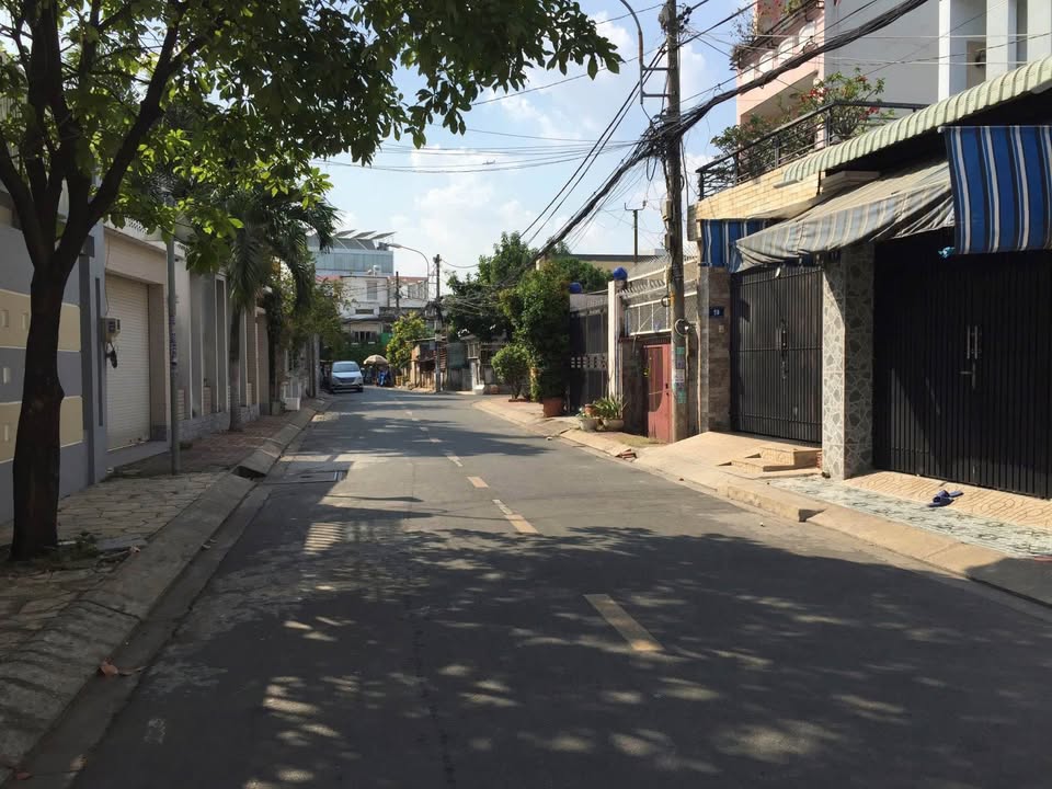 Nhà mặt tiền Nguyễn Trãi Hiệp Phú 110m² - Thích hợp KD