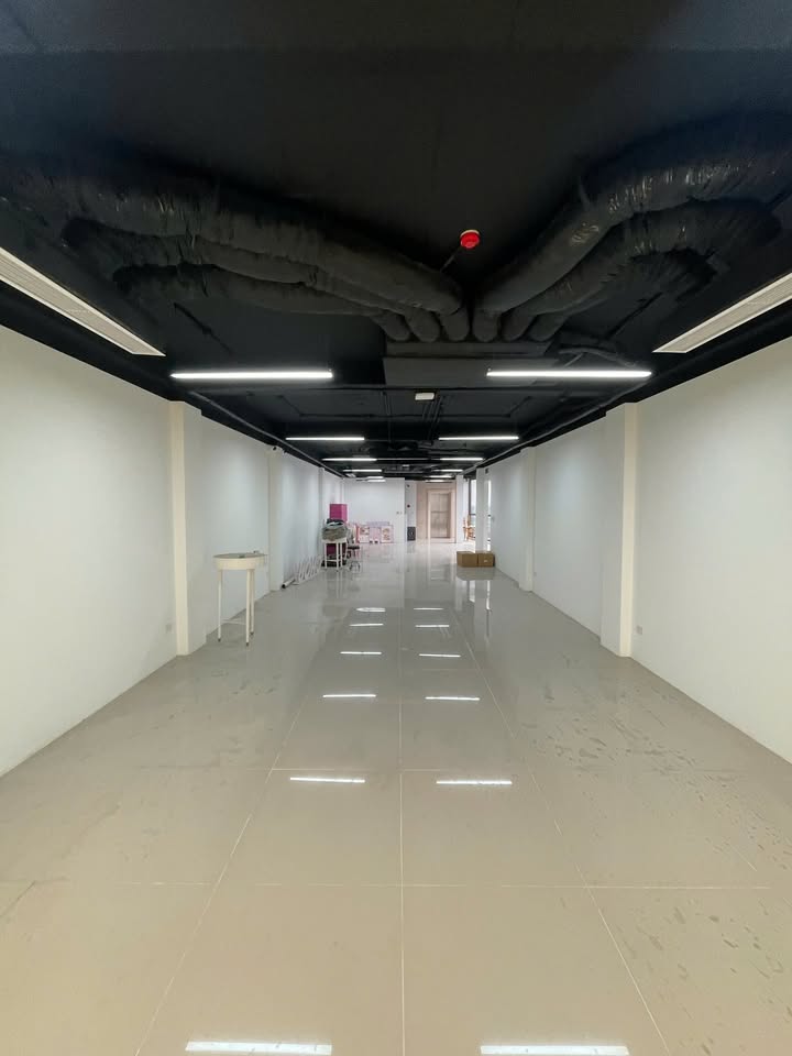 Văn phòng 120m² mặt tiền Nguyễn Xiển, Thanh Xuân - Giá 20.5 triệu/tháng