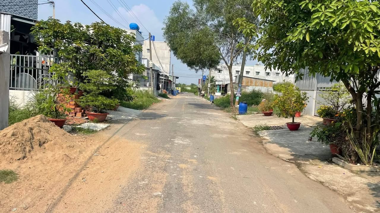 Đất nền 125m² sổ hồng thổ cư tại KDC Tân Đức, Long An - Giá 1.52 tỷ