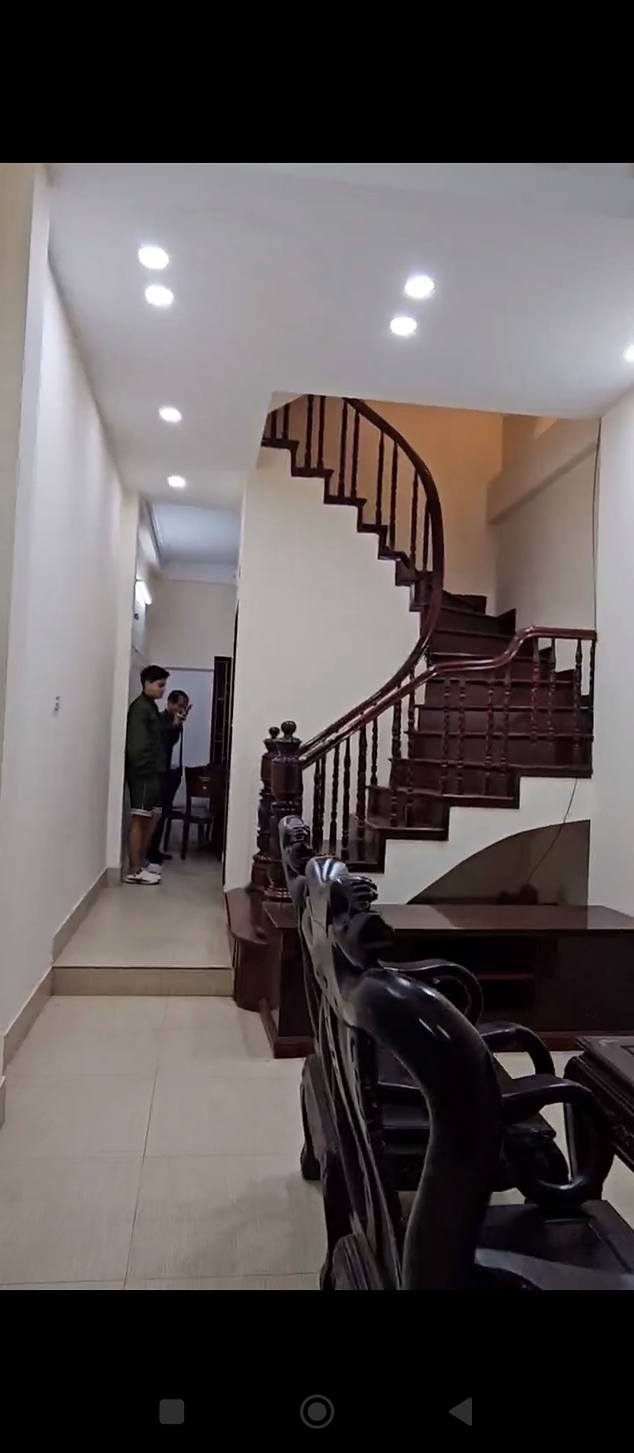 Cho thuê nhà 50m² 3 tầng Xuân Đỉnh, Bắc Từ Liêm - Gara ô tô, 3PN