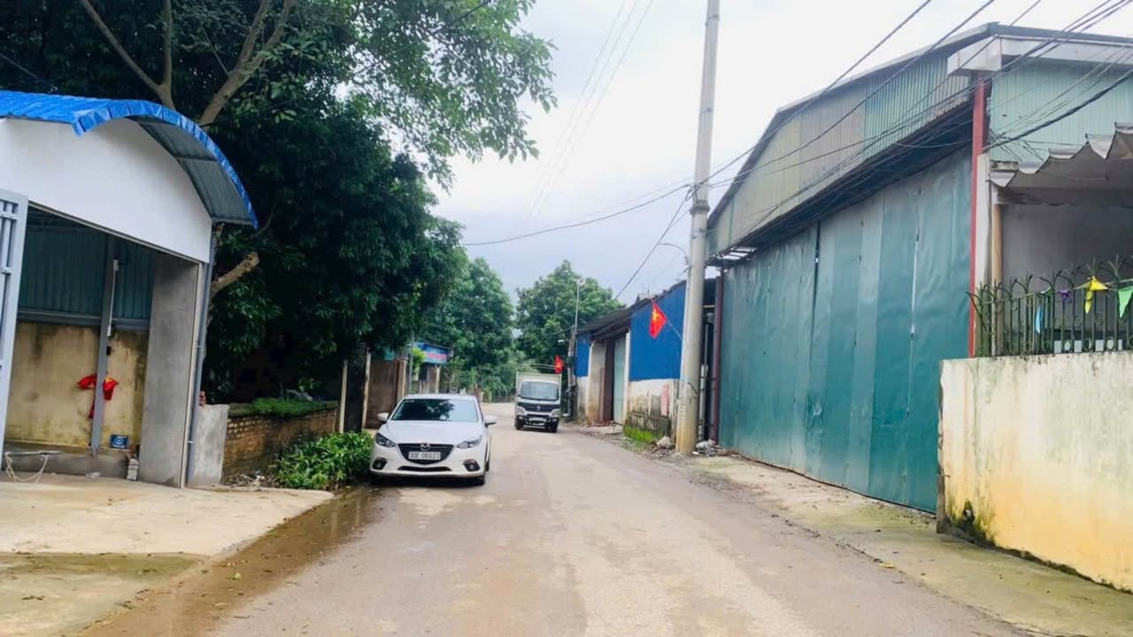 Bán gấp nhà xưởng 780m² mặt đường nhựa Phú Cát - Hoà Lạc