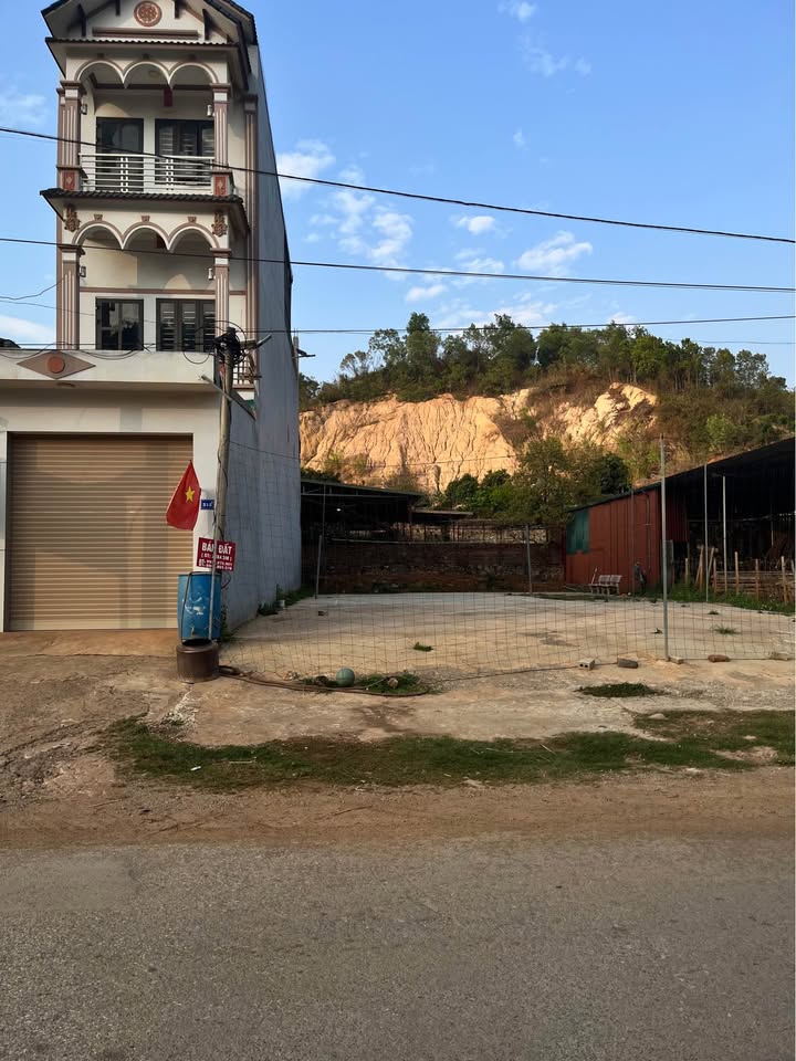 Đất nền Bùi Thị Xuân Sơn La 104m² 1,1 tỷ - Sổ đỏ chính chủ