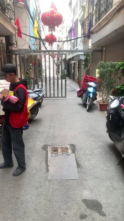 Nhà 33m² 5 Tầng Kinh Doanh Gia Thượng, Long Biên - Giá Tốt