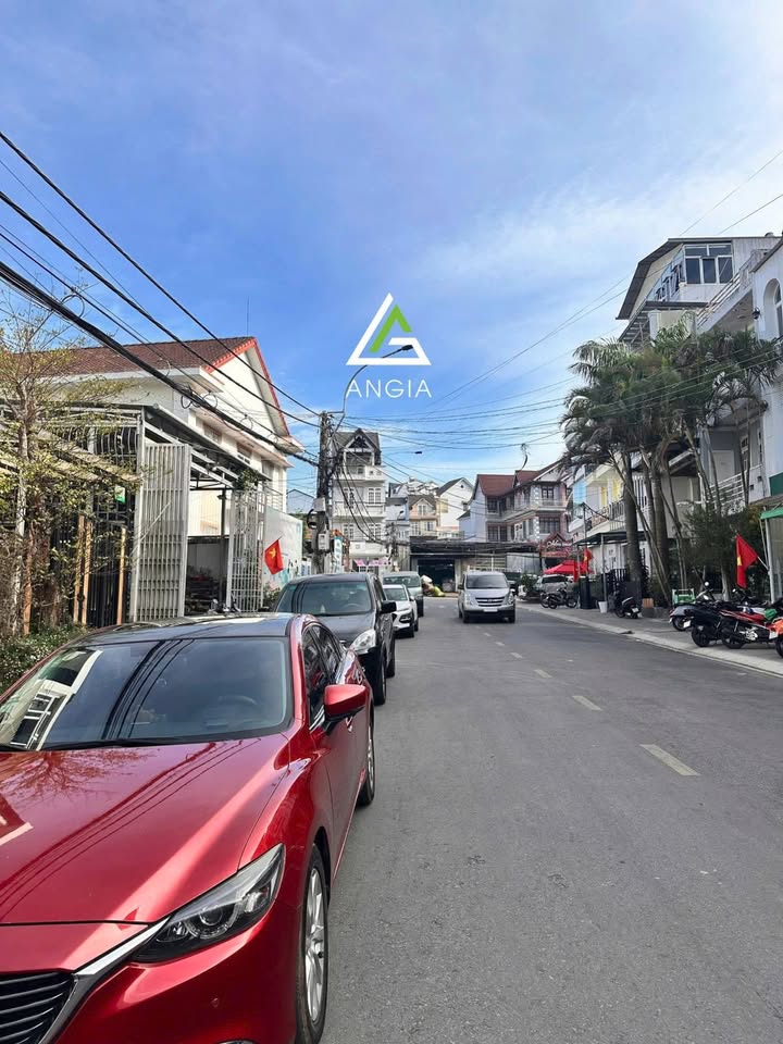 Nhà 121m² Mặt tiền Nguyễn Lương Bằng, P2, Đà Lạt - Giá 13 Tỷ