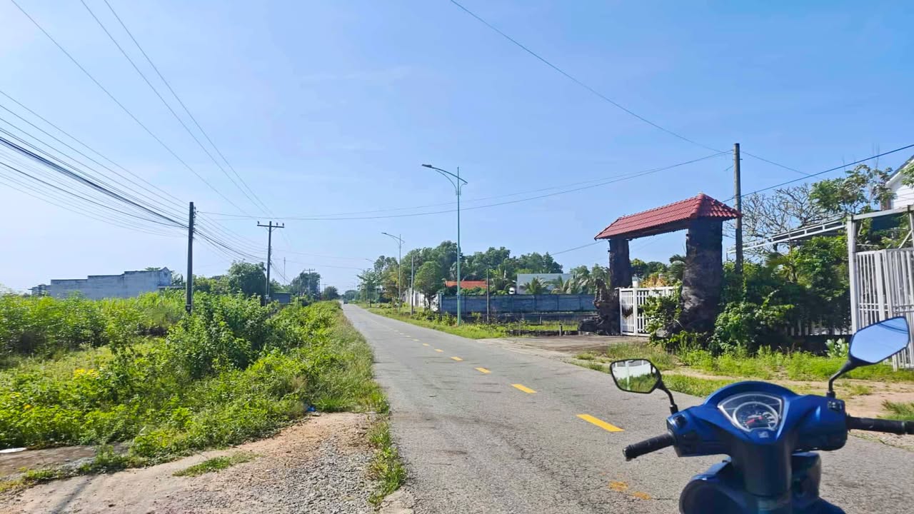 Bán Đất Lagi 256m² Mặt Tiền Trần Quang Diệu - Giá 2 Tỷ, Gần Biển